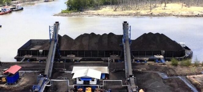 
					Pengapalan batubara produksi PT. Batubara Nusantara Maritim. Tahin ini batubara menjadi primadona (Foto:bnm)