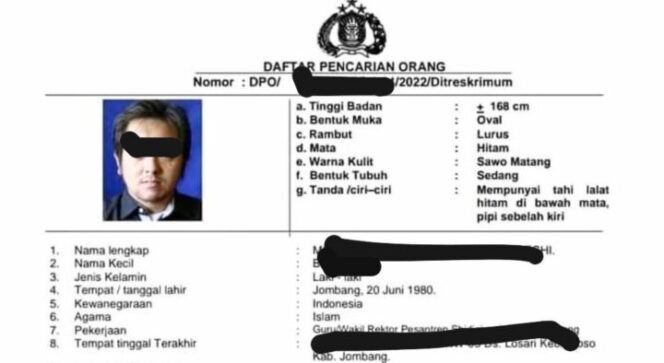 
					Sudah sekitar dua tahun kasus pencabulan yang diduga dilakukan oleh tersangka MSA tidak kunjung ada titik terang, sampai akhirnya pihak kepolisian memasukkan MSA dalam Daftar Pencarian Orang (DPO). (Ilustrasi/ Surat DPO Polda Jatim)