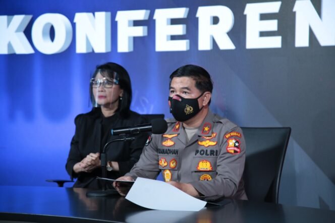 
					Karo Penmas Divisi Humas Polri, Brigjen Ahmad Ramadhan saat memberi keterangan kepada awak media, Selasa (15/2/2022).