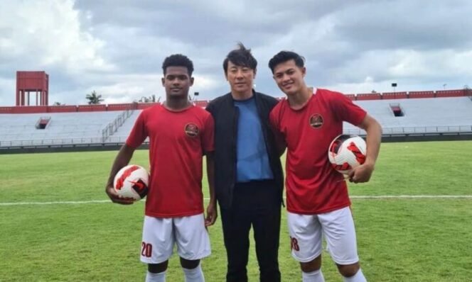 
					Shin Tae Yong dan anak-asuhnya. Masih belum puas dengan penampilan uji coba melawan Timor Leste. (Foto: IG/shintaeyong.id)