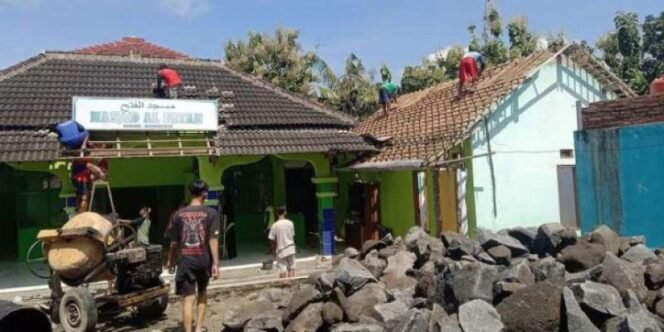 
					Penampakan masjid A-Falah di Dusun Kowang, Sragen, Jawa Tengah yang dirobohkan warga. (Foto: kanal9.id)