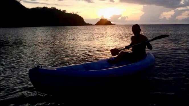 
					Pariwisata Labuan Bajo diharapkan memberi dampak positif secara sosial dan ekonomi kepada masyarakat setempat. Salah satu pemandangan laut Labuan Bajo, salah satu andalan wisata di daerah Manggarai. (Foto: SWARAJOMBANG.com/ Khristina Kencana)