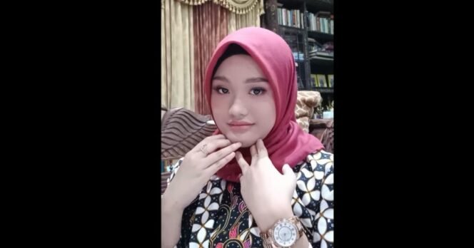 
					Al Uyuna Galuh Cantika