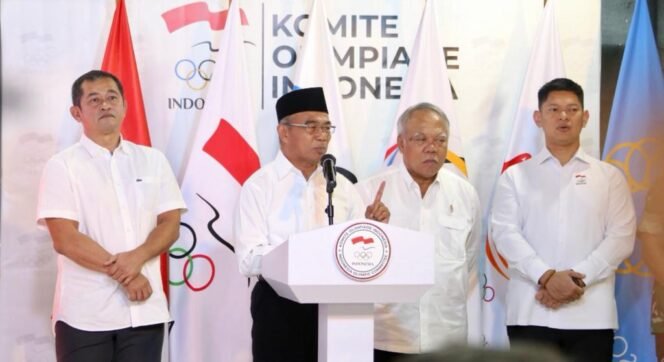 
					Menko PMK, Muhadjir Effendy menyatakan prestasi olahraga terkendala stunting. (Foto: SWARAJOMBANG.com/ Anwar Hudijono)