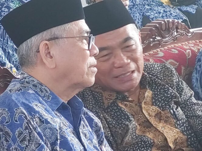 
					Muhadjir Effendy dan Prof Zainuddin Maliki. (Foto: SWARAJOMBANG.com/ Anwar Hudijono)