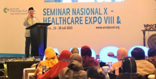 
					Menko PMK  Muhadjir Effendy  membuka  Seminar Nasional ke-X dan Healthcare Expo ke-VIII  yang digelar oleh Asosiasi Rumah Sakit Swasta Indonesia (ARSSI) di Hotel The Ritz Carlton Mega Kuningan Jakarta, Rabu (26/7). (Foto: SWARAJOMBANG.com/ Anwar Hudijono)