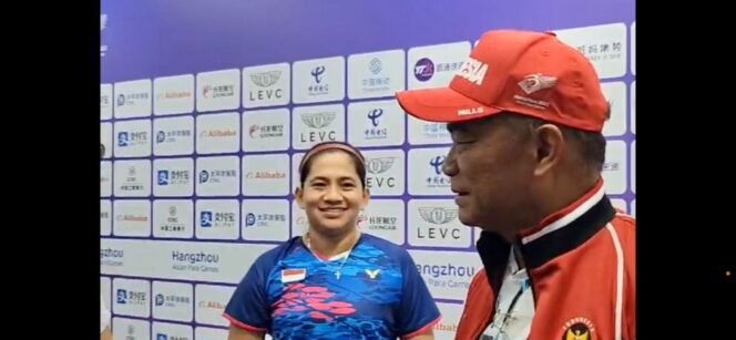 
					Muhadjir Effendy bersama atlet Asian Para Game. (Foto: SWARAJOMBANG.com/ Anwar Hudijono)