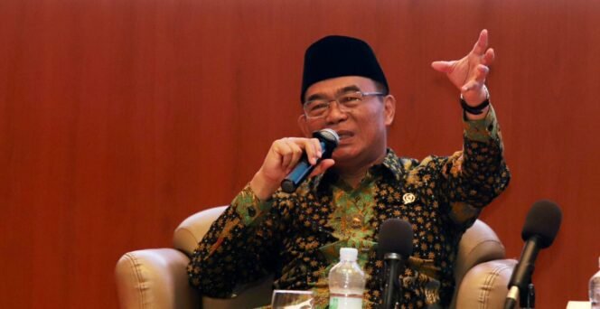 
					Menko PMK menjadi Narasumber pada Sarasehan Nasional Forum Mahasiswa Pasca Sarjana IPB bertajuk 