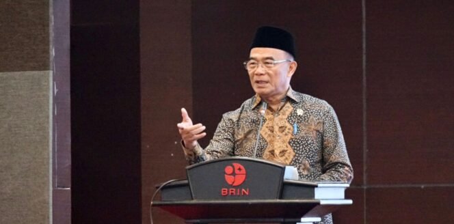 
					Menko PMK, Muhadjir Effendy (Foto: SWARAJOMBANG.com/ Anwar Hudijono)