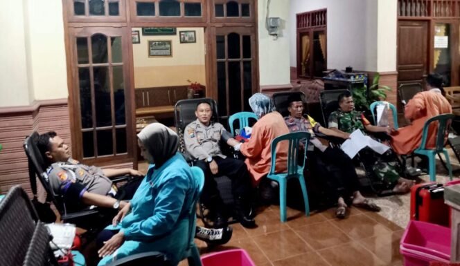 
					Rutin Digelar 3 Bulan Sekali, Peserta Donor Darah Desa Plumbon Gambang Tembus 90 Orang Lebih