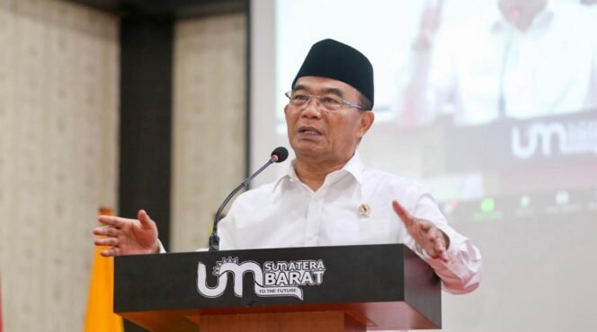 
					Menko PMK, Muhadjir Effendy (Foto: SWARAJOMBANG.com/ Anwar Hudijono)