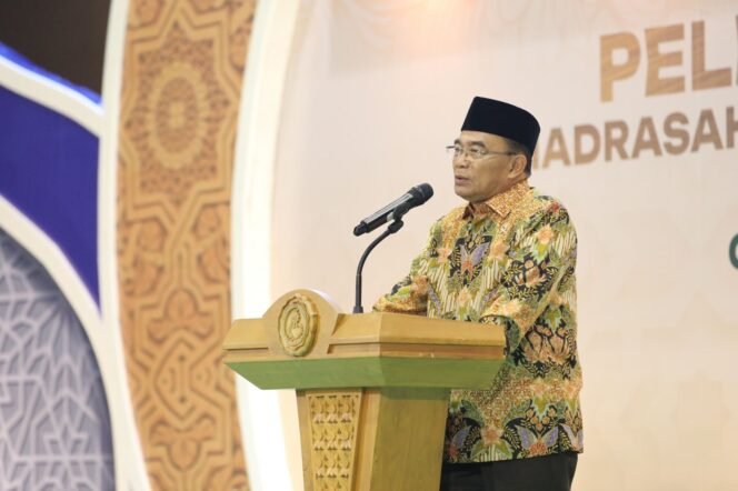 
					Menko PMK, Muhadjir Effendy (Foto: SWARAJOMBANG.com/ Anwar Hudijono)