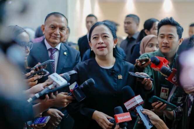 
					Ketua DPR RI Dr. (H.C) Puan Maharani saat diwawancarai media. (Foto: Istimewa)
