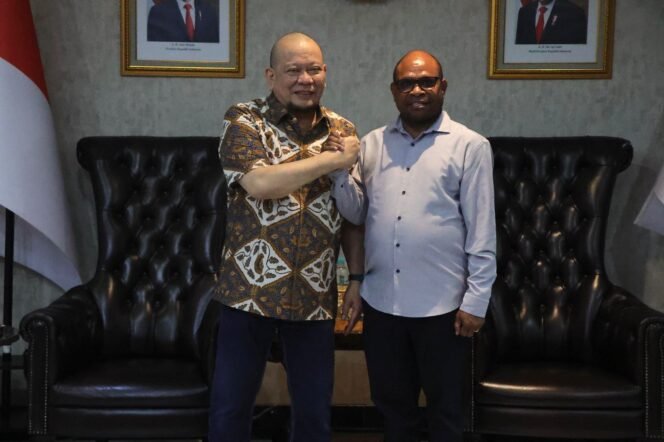 
					Audiensi dengan Ketua DPD RI, Pj Walikota Sorong Minta Masukan untuk Percepatan Pembangunan Papua