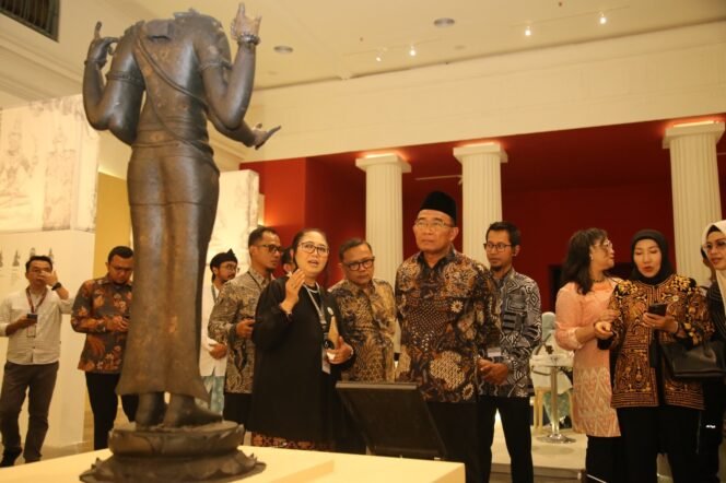 
					Menko PMK Resmikan Pembukaan Kembali Museum Nasional Indonesia