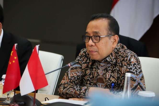 
					Menko PMK, Pratikno (Foto: SWARAJOMBANG.com/ Anwar Hudijono)