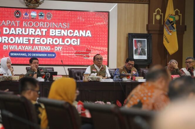 
					Awas! Potensi Bencana Hidrometeorologi Cukup Tinggi