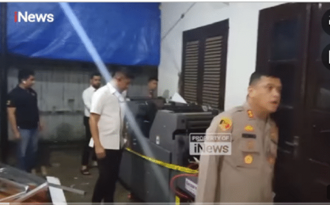 
					Polisi Menyita Mesin Cetak Uang Palsu di Gedung Perpus UIN Makassar