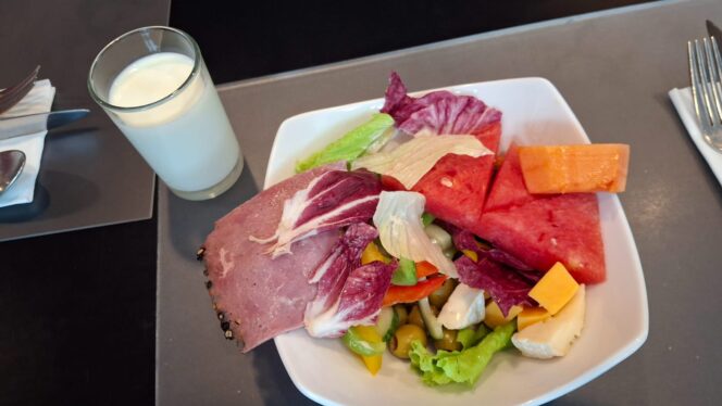 
					Salad, perlukah menggunakan msg? (Foto: SWARAJOMBANG.com/ Hadi S Purwanto)