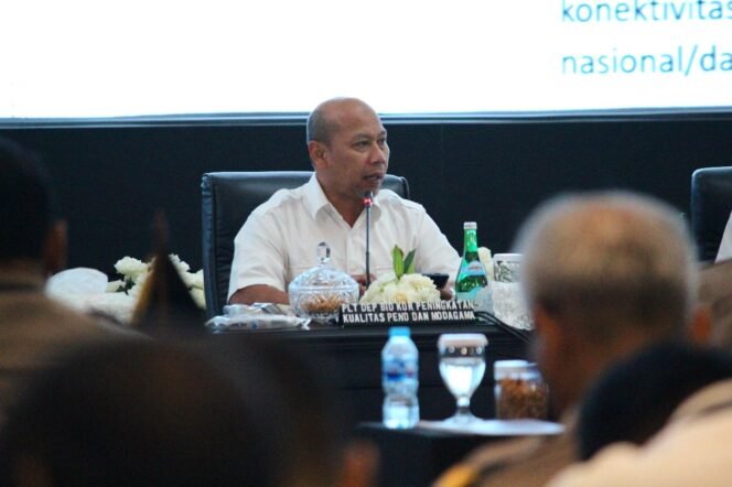 
					Warsito mengatakan, dunia pendidikan harus menjadi benteng pertama dalam mencegah judi online. (Foto: SWARAJOMBANG.COM/ Anwar Hudijono)