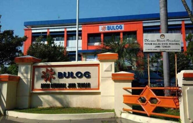 
					Foto: Istimewa
Gedung Bulog Jawa Timur