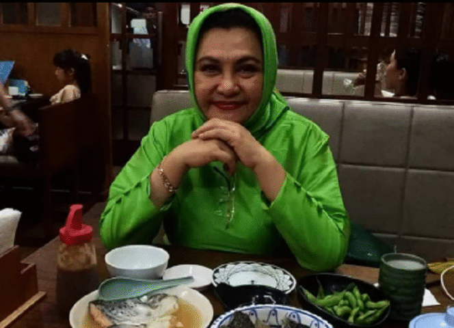 
					Artis penyanyi senior Indonesia, Emilia Contessa. Instagram@senator_emiliacontessa