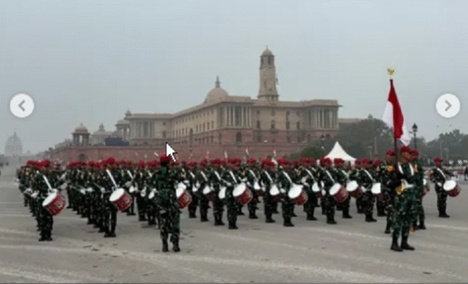 
					Marching band TNI bernama  Patriot Indonesia akan tampil memeriahkan kemedrekaan India, 26 Januari 2025. Saat ini sedang berlatih di Kartavya Path, New Delhi, lokasi untuk acara tersebut. Instragram.@kemenhanri