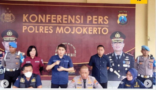 
					Petugas Labfor Temukan Klorat Bahan Peledak Kembang Api di Reruntuhan Rumah Aipda Maryudi