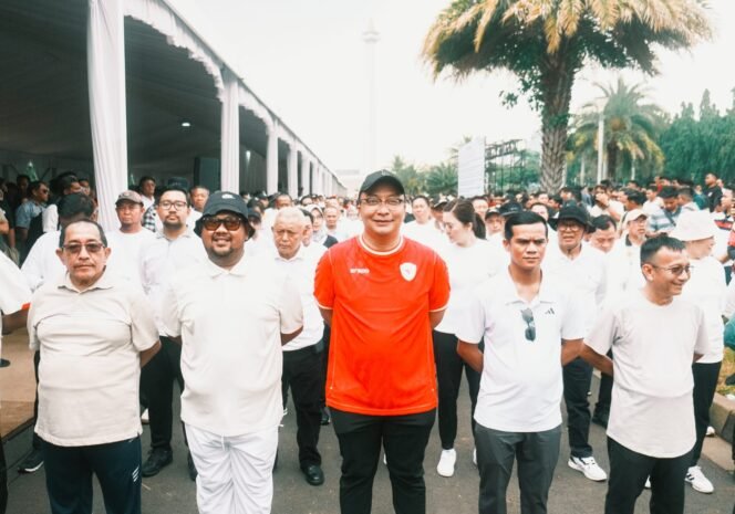 
					Foto: Istimewa
Gus Yani dan dr Alief bersama calon kepala daerah lainnya saat mengikuti gladi kotor pelantikan di Jakarta