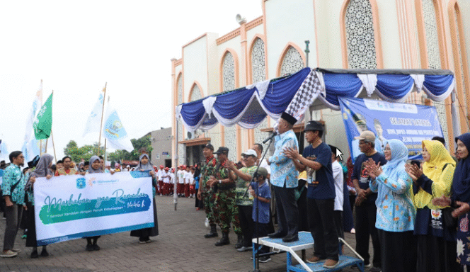 
					Wakil Bupati Jombang, H Salmanudin Yasid memberangkatkan Pawai Ta’aruf Jelang Ramadan (Pajero). Acara ini diselenggarakan oleh  Forum Guru Muhammadiyah Jombang dari kawasan Jombang Muhammadiyah Center, Rabu 26 Februari 2025. Foto: jombangkab.go.id