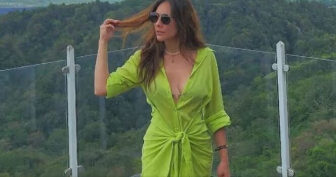 
					Janda cantik Wulan Guritno