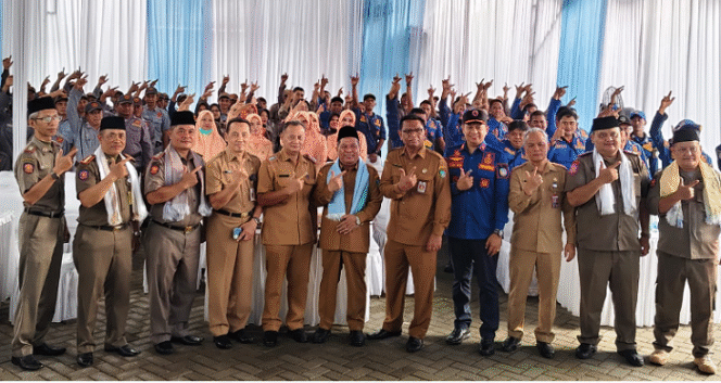 
					Sederhana penuh makna mengabdi untuk mewujudkan Kesejahteraan Warga Jombang untuk Semua, dalam acara peringatan HUT Satpol PP, Damkar dan Satlinmas Pemkab Jombang, Senin 14 April 2025. Foto: Istimewa