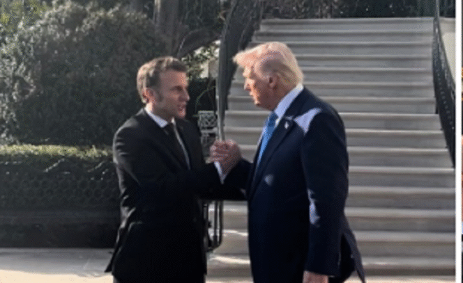 
					Donald Trump saat bertemu dengan  Presiden Prancis Emmanuel Macron di Paris. Instagram@emmanuelmacron