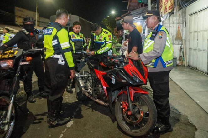 
					Antisipasi Kejahatan Jalanan, Polres Jombang Gencarkan Patroli Malam