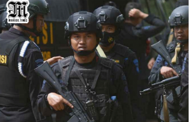 
					 Densus 88 Antiteror, di Gowa, menangkap empat orang terduga terailiasi dengan gerakan teroris di Padang dan Tanjung Balai, di wilayah Sumetera, 3-6 Oktober 2025. Foto: dok/swarajombang.com