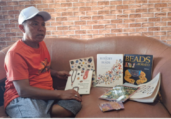 
					Kades Plumbongambang, kecamatan Gudo, Jombang, Nurwakit berencana menggelar kembali pameran manik-manik Nasional, pada bulan bulan Agustus 2025. Foto: kredonews.com/hasi S. Purwanto