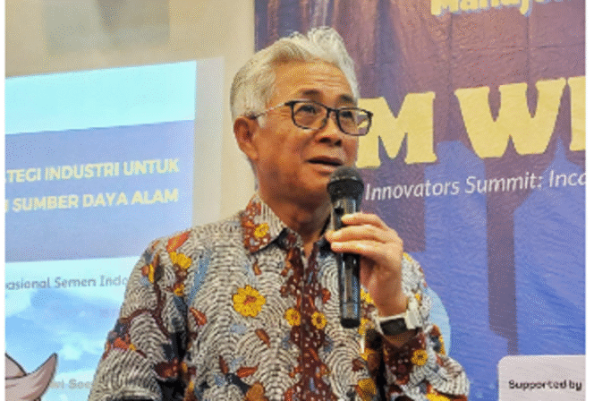 
					Prof (HC) Dr. Ir, Dwi Soetjipto, MM  adalah mantan Direktur Utama Semen Gresik, tokoh penggagas sekaligus yang membidani lahirnya Universitas Internasional Semen Indonesia UISI), Gresik Jawa Timur. Foto: Gandhi Wasono M