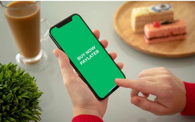 
					Generasi milenial penutang terbanyak