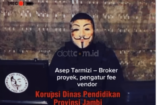 
					Hacker misterius menyebar unggahan dugaan korupsi besar-besaran di Dinas Pendidikan Provinsi Jambi oleh akun @ghost_root_ di TikTok dengan potensi kerugian negara mencapai Rp 21,8 miliar. Tangkap layar video Instagram@dottcom.id
