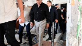 Benyamin Netanyahu, perdana menteri Israel, mengunggah foto di akun instagram pribadainya, pasca serangan balasan Iran hari Sabtu, 14 Juni 2025. Netanyahu melihat kerusakan para di negerinya akibat serangan balasan Iran itu. Instagram@b.netanyahu