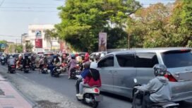 BBM langka transportasi lumpuh