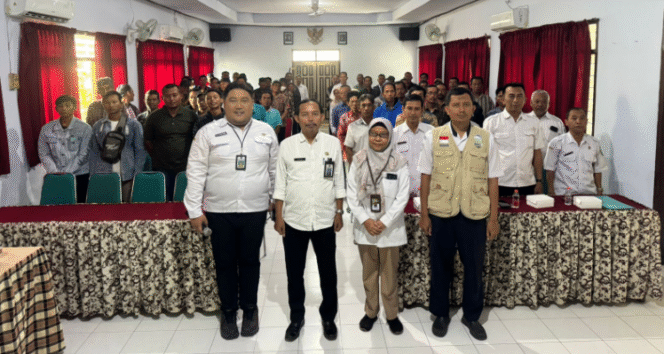
					Menghadapi anomali cuaca, Dispertan Jombang melakukan terobosan mengundang ahli dari BMKG, Ploso, Malang, untuk memberikan solusi  para petani tembakau di wilayah Jombang, Rabu 30 Juli 2025. Foto: Jombangkab.go.id