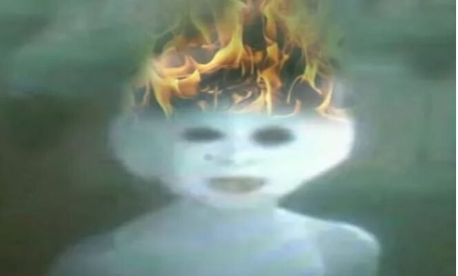 
					Hantu Surabaya yang doyan udang