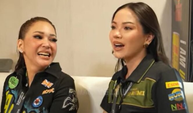 
					Maia Estianty dan Alyssa Daguise