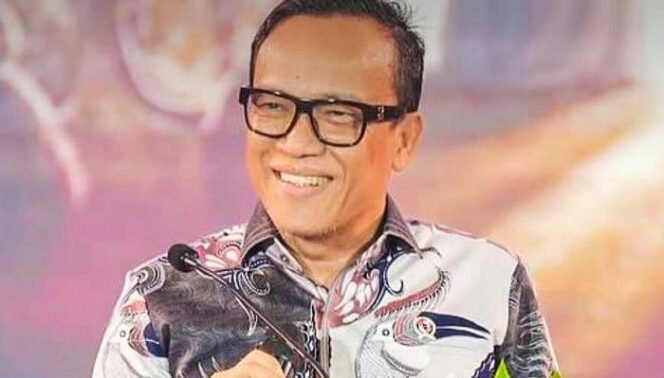 
					Wamenaker Immanuel Ebenezer