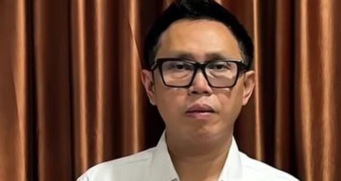 
					Curhat Eko Patrio tentang penjarahan serta karier politiknya. (Instagram/ekopatriosuper)