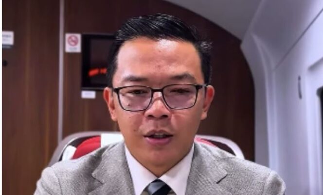 
					Menteri Luar Negeri Sugiono