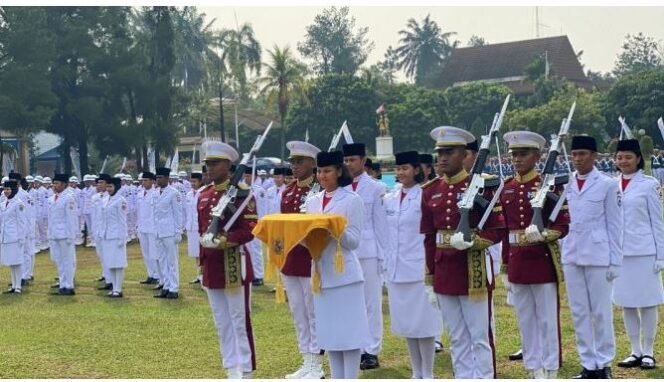 
					Masuk PTN lewat eskul Paskibraka