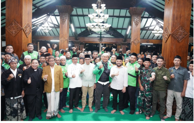 
					Gelar Doa Bersama untuk Affan Kurniawan, Pemkot Batu Undang Massa Ojol