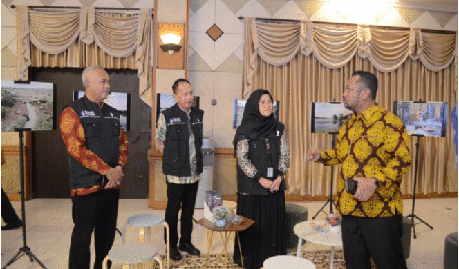 
					 Pemerintah Kabupaten Gresik resmi melantik Komisi Irigasi untuk masa kerja 2024-2027, pada Kamis, 11 September 2025, untuk membantu sketor pertania. Foto: Dok/ Pemkab Gresik